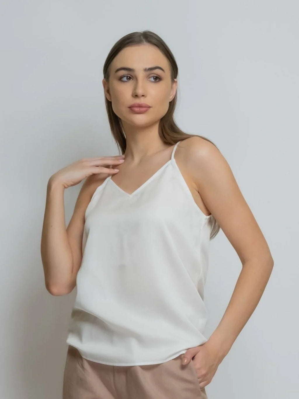 BAMBOO TANK V-NECK
