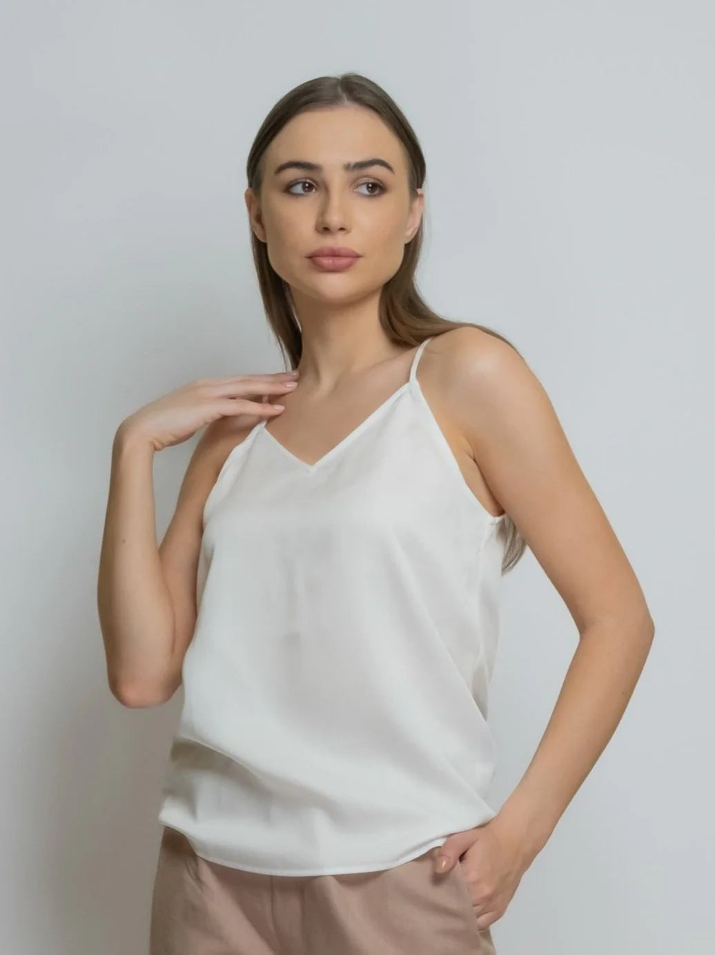 BAMBOO TANK V-NECK