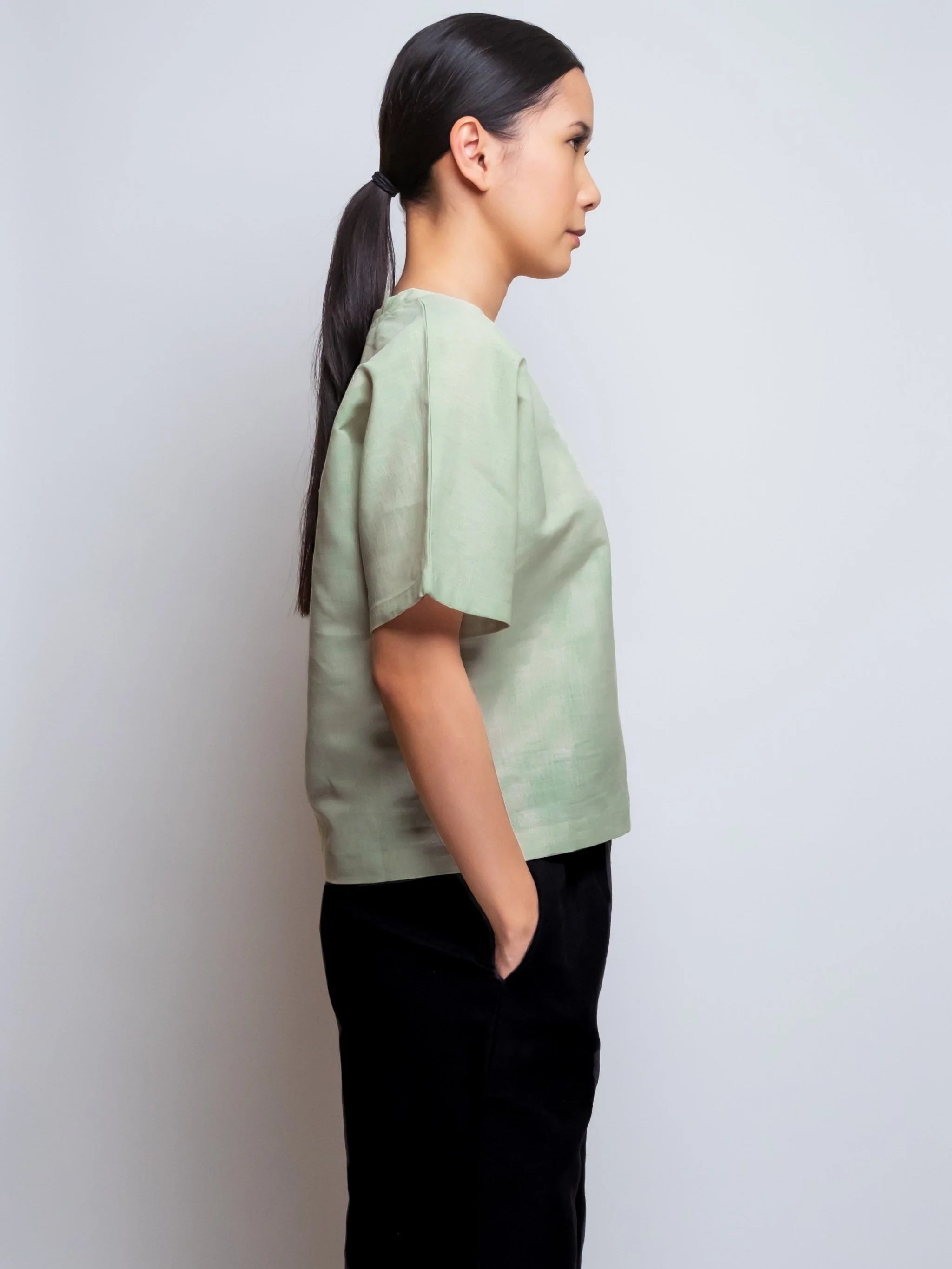 Boxy Linen Tee Roundneck 