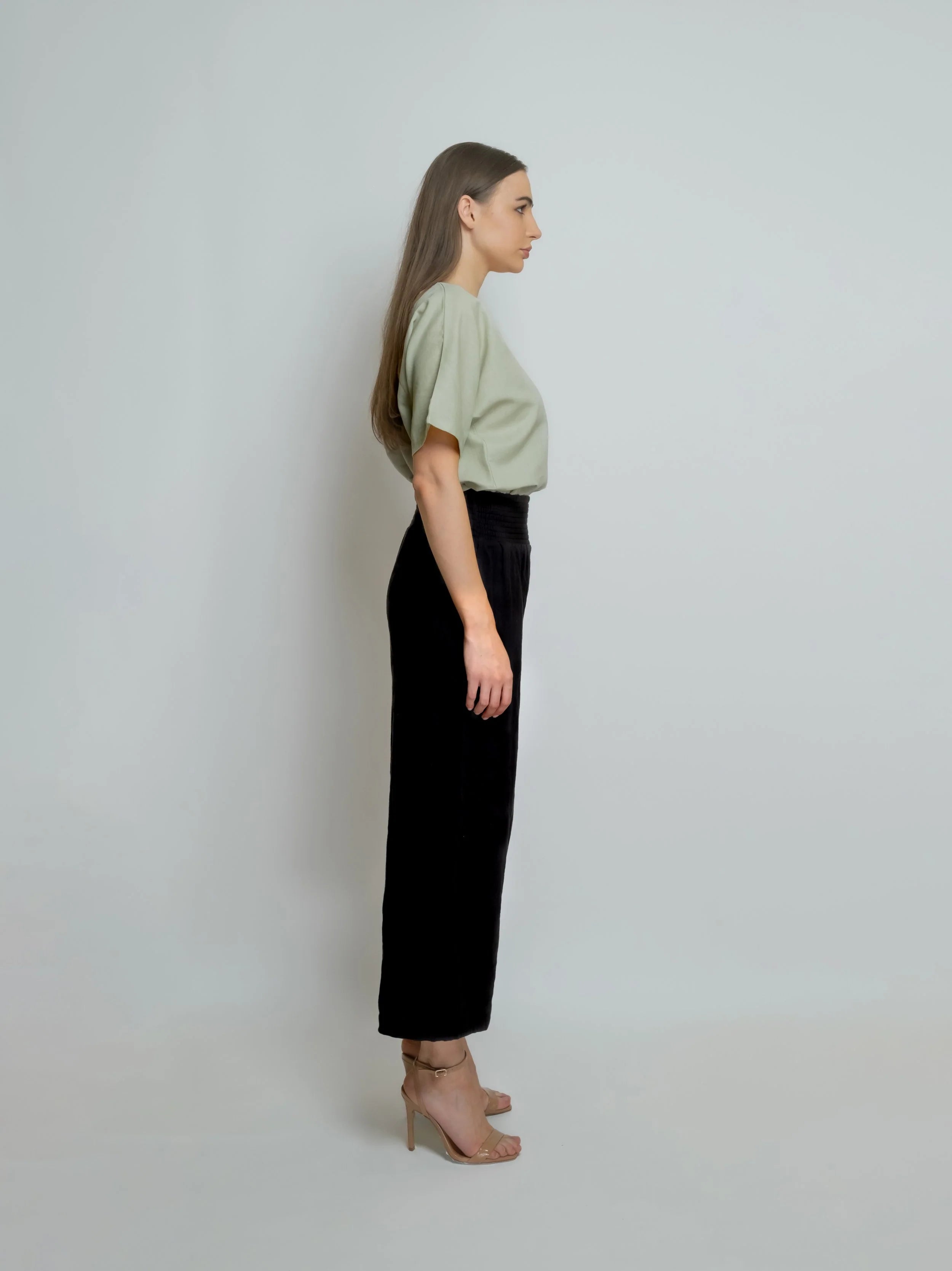 Boxy Linen Tee V-neck 
