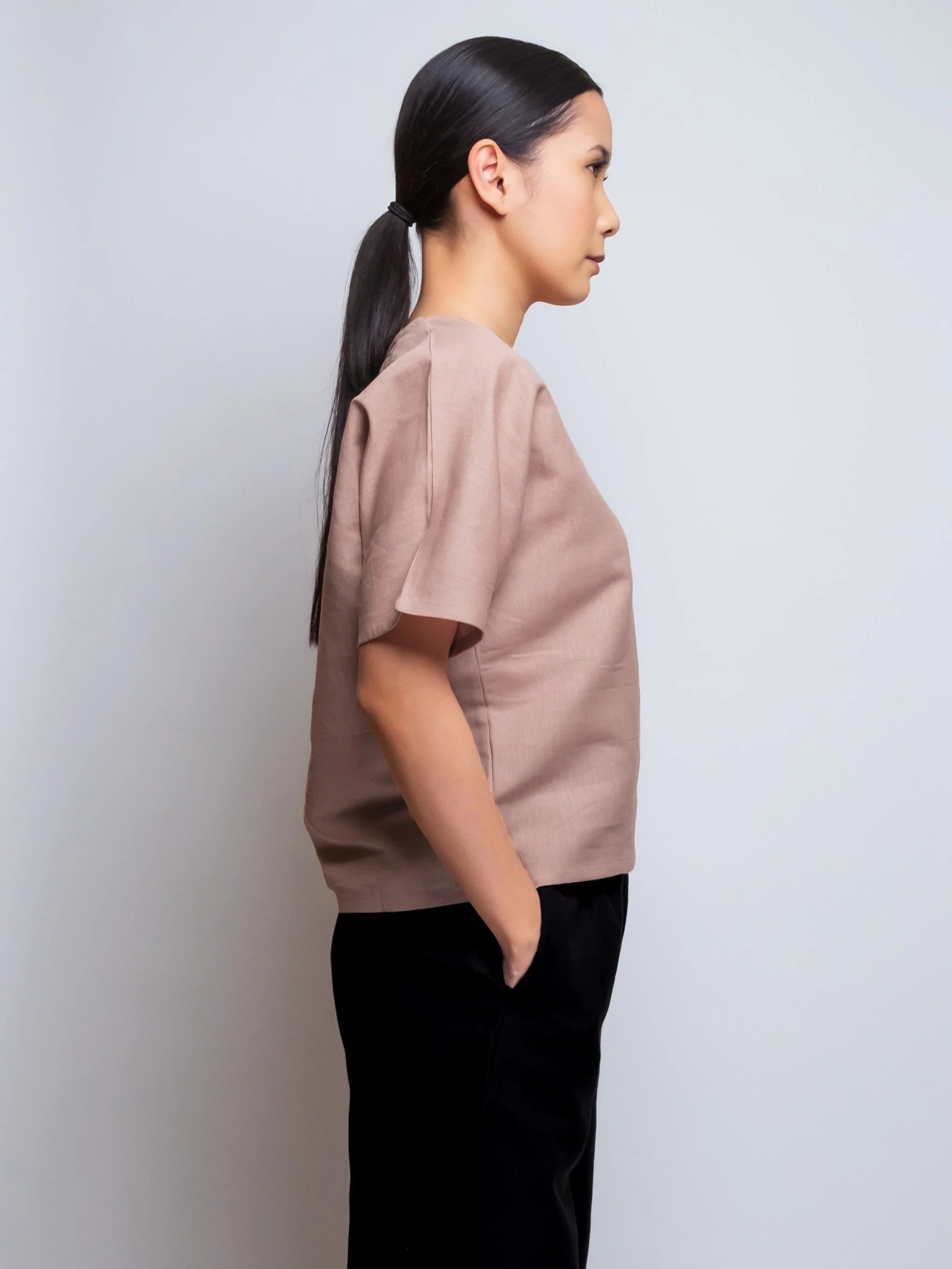 Boxy Linen Tee V-neck 