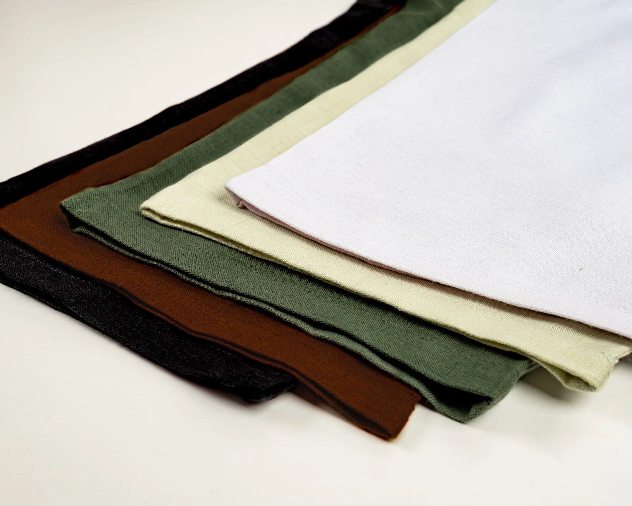 Boxy Linen Tee V-neck 
